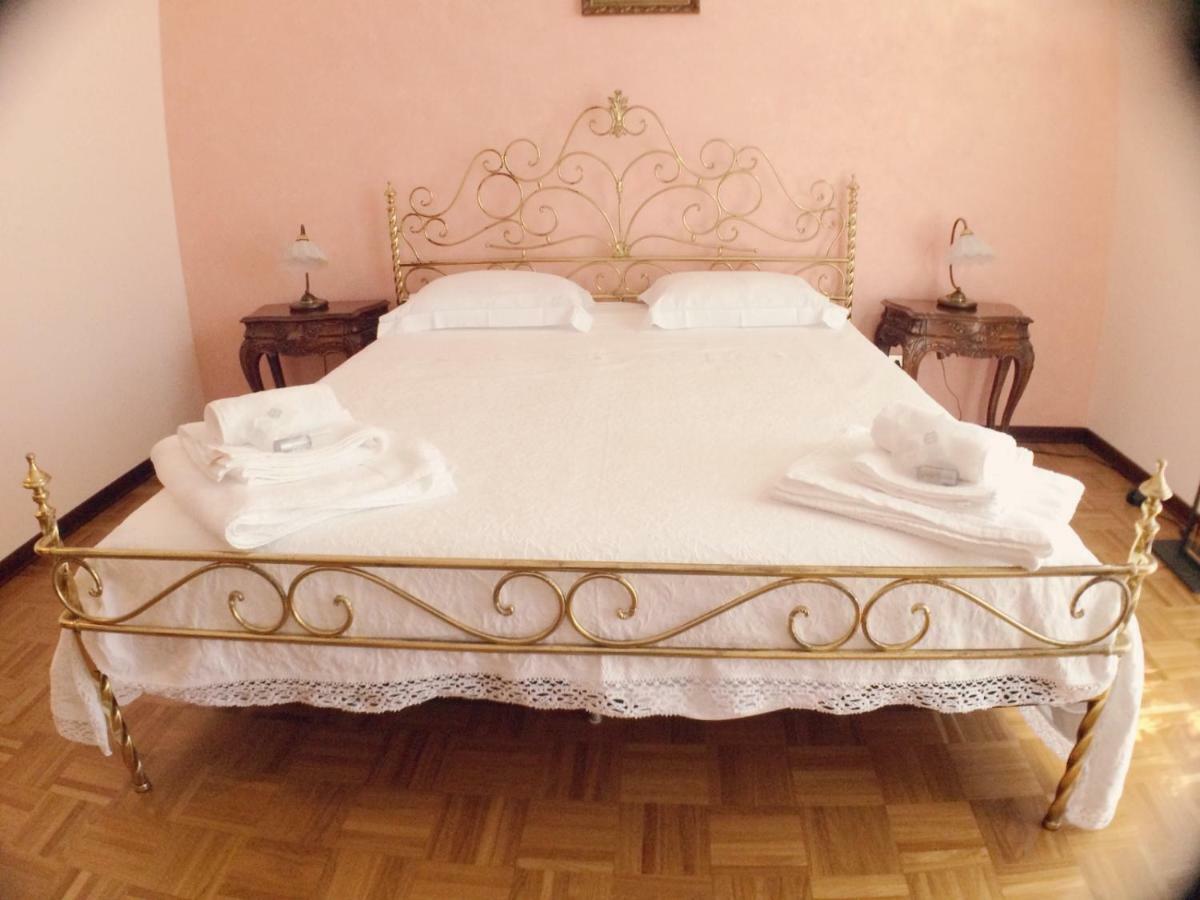 Bed and Breakfast Casa Lulu Marie Lecce Zewnętrze zdjęcie